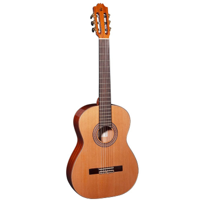 A40 i gruppen Gitarr / Nylonstrngad Gitarr / Admira / Klassisk hos Crafton Musik AB (350039345034)